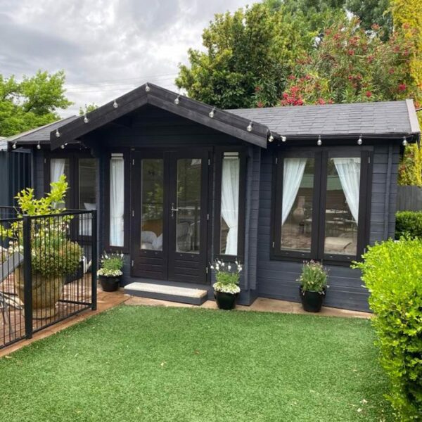 Black Tiny House for Sale 19.4m2 in NZ