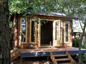 cabin in the gum trees in NSW AU for sale